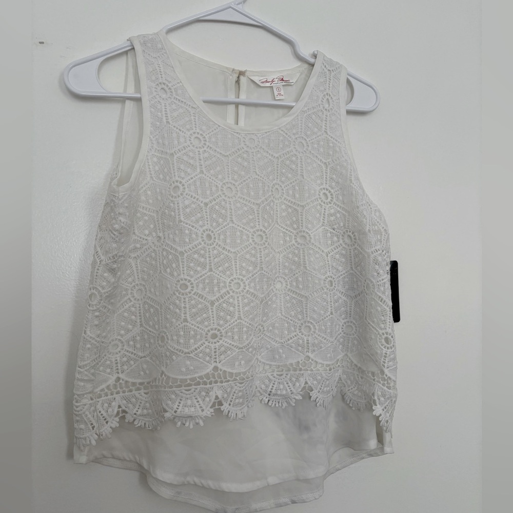 White lace eyelet top size small